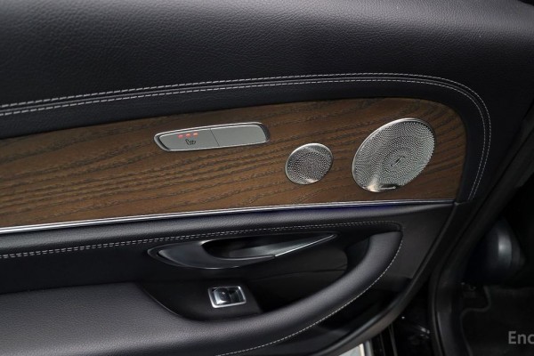 2022 Mercedes-Benz E-Класс с пробегом 128 960 км