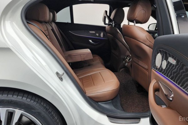 2022 Mercedes-Benz E-Класс с пробегом 64 397 км