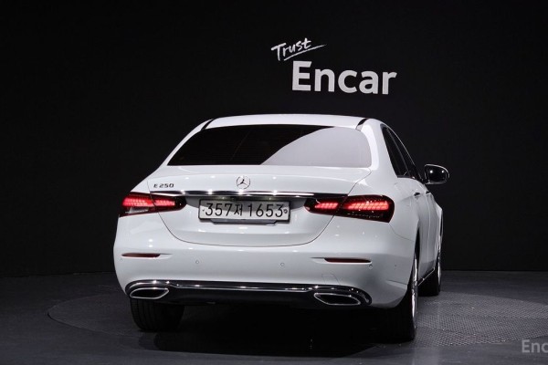 2021 Mercedes-Benz E-Класс с пробегом 80 863 км