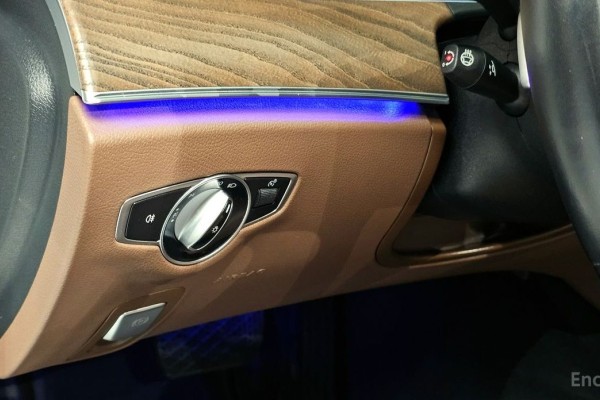 2021 Mercedes-Benz E-Класс с пробегом 80 863 км