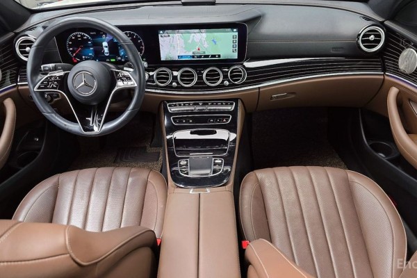 2022 Mercedes-Benz E-Класс с пробегом 42 163 км