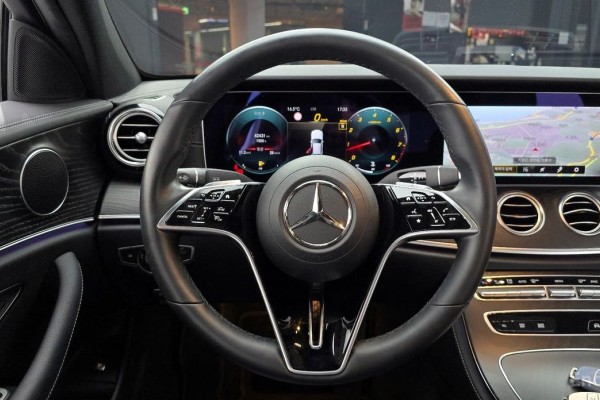 2022 Mercedes-Benz E-Класс с пробегом 42 433 км