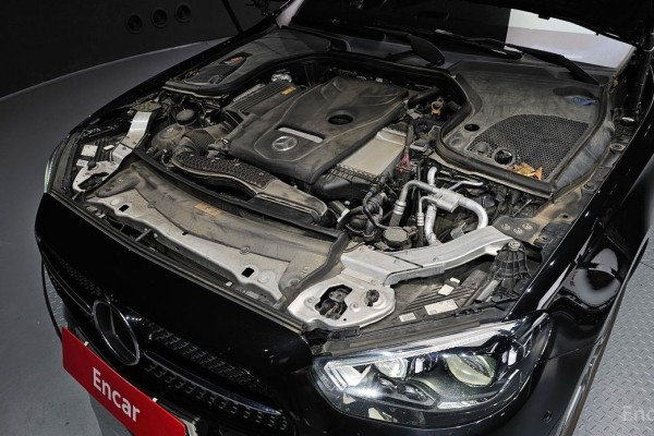 2022 Mercedes-Benz E-Класс с пробегом 61 475 км