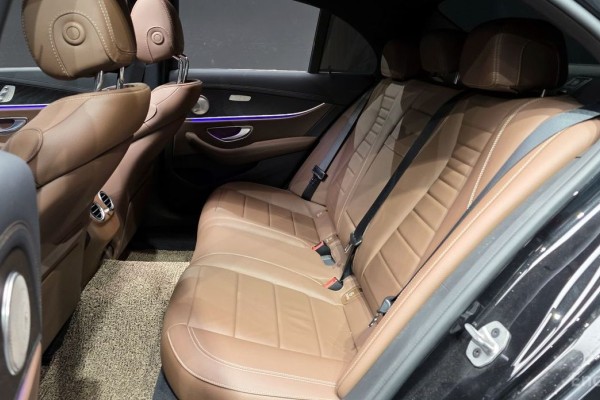 2022 Mercedes-Benz E-Класс с пробегом 61 475 км