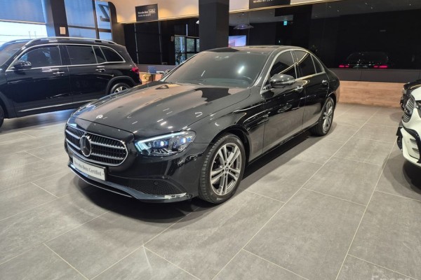 2021 Mercedes-Benz E-Класс с пробегом 60 697 км