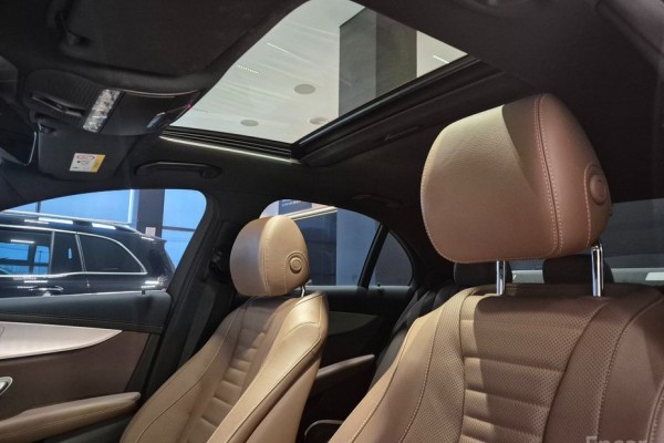 2021 Mercedes-Benz E-Класс с пробегом 60 697 км