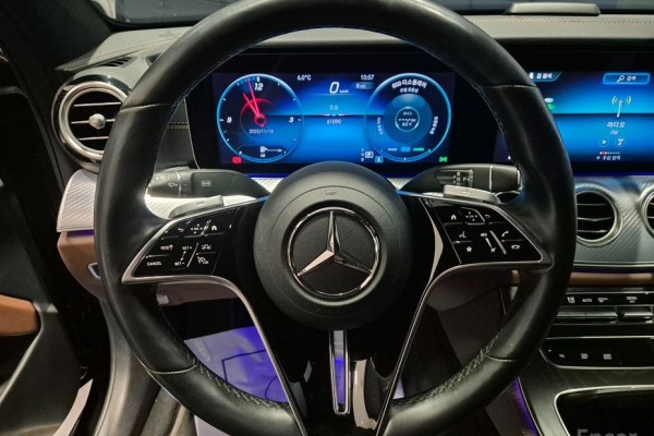 2021 Mercedes-Benz E-Класс с пробегом 60 697 км