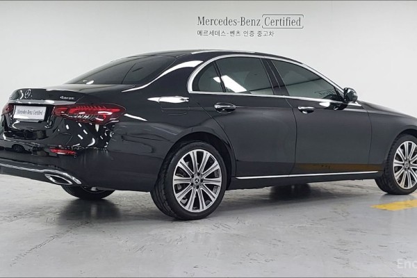 2022 Mercedes-Benz E-Класс с пробегом 90 193 км
