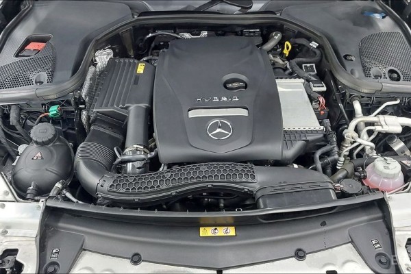 2022 Mercedes-Benz E-Класс с пробегом 90 193 км