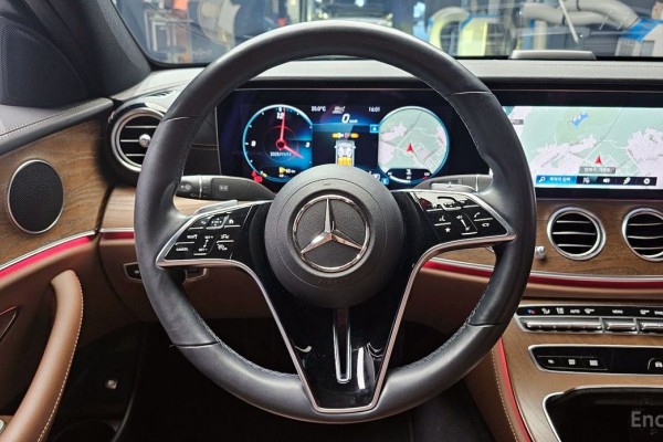 2021 Mercedes-Benz E-Класс с пробегом 44 555 км