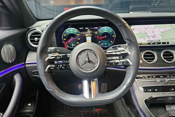 2022 Mercedes-Benz E-Класс с пробегом 54 039 км