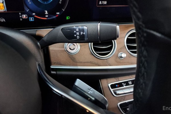 2022 Mercedes-Benz E-Класс с пробегом 54 196 км