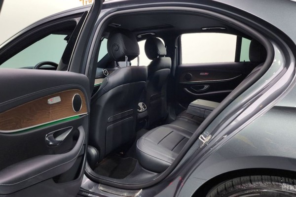 2022 Mercedes-Benz E-Класс с пробегом 54 196 км