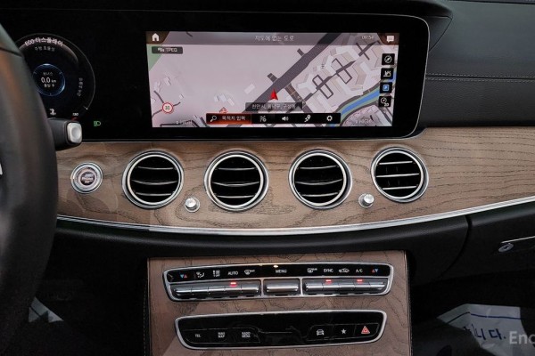 2022 Mercedes-Benz E-Класс с пробегом 54 196 км