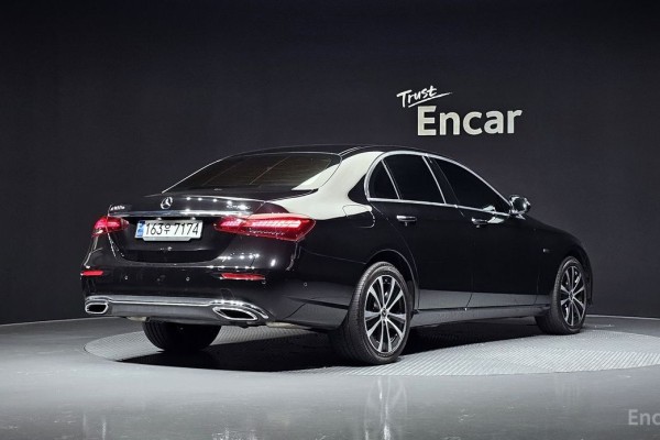 2021 Mercedes-Benz E-Класс с пробегом 115 272 км