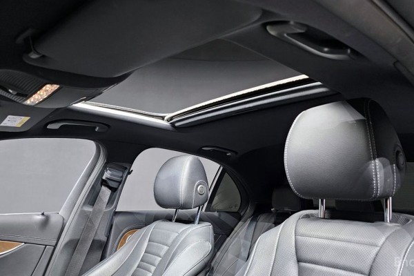 2021 Mercedes-Benz E-Класс с пробегом 115 272 км