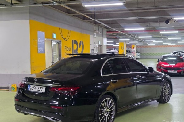 2022 Mercedes-Benz E-Класс с пробегом 48 500 км