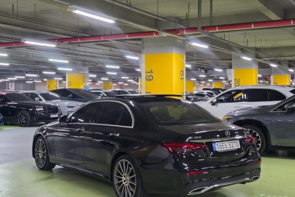 2022 Mercedes-Benz E-Класс с пробегом 48 500 км