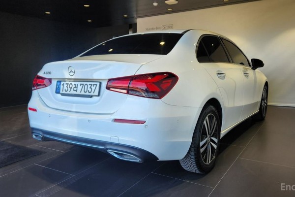 2021 Mercedes-Benz A-Класс с пробегом 80 603 км