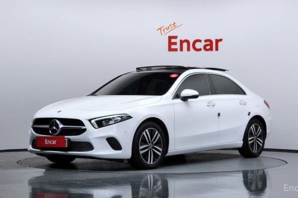 2021 Mercedes-Benz A-Класс с пробегом 52 110 км