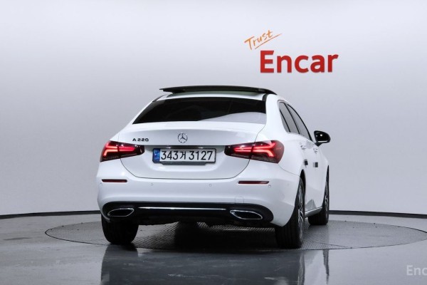 2021 Mercedes-Benz A-Класс с пробегом 52 110 км