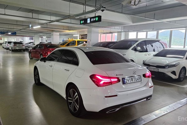 2021 Mercedes-Benz A-Класс с пробегом 106 630 км