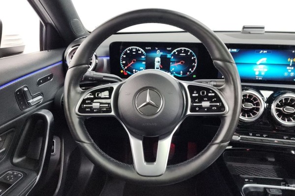2021 Mercedes-Benz A-Класс с пробегом 52 110 км