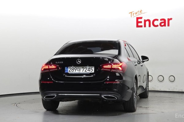 2021 Mercedes-Benz A-Класс с пробегом 78 675 км