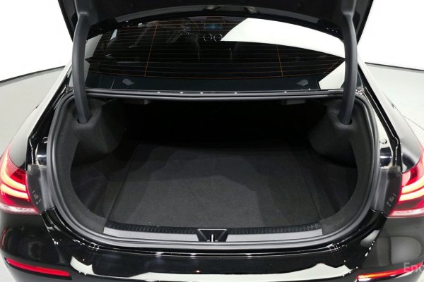 2021 Mercedes-Benz A-Класс с пробегом 78 675 км