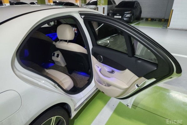 2021 Mercedes-Benz C-Класс с пробегом 43 813 км