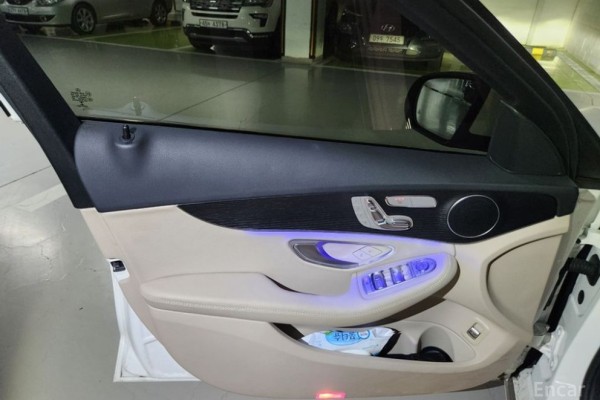 2021 Mercedes-Benz C-Класс с пробегом 43 813 км