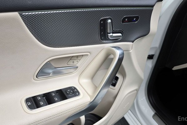 2021 Mercedes-Benz A-Класс с пробегом 75 552 км