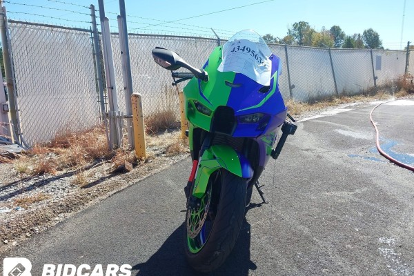 2022 Kawasaki ZX1002, M ZX-10R с пробегом 15 115 км