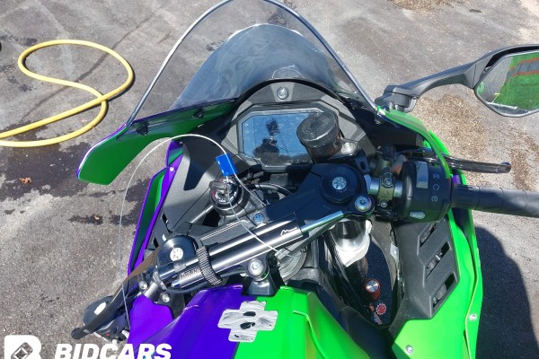 2022 Kawasaki ZX1002, M ZX-10R с пробегом 15 115 км