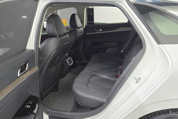 2022 Kia K5 с пробегом 83 193 км