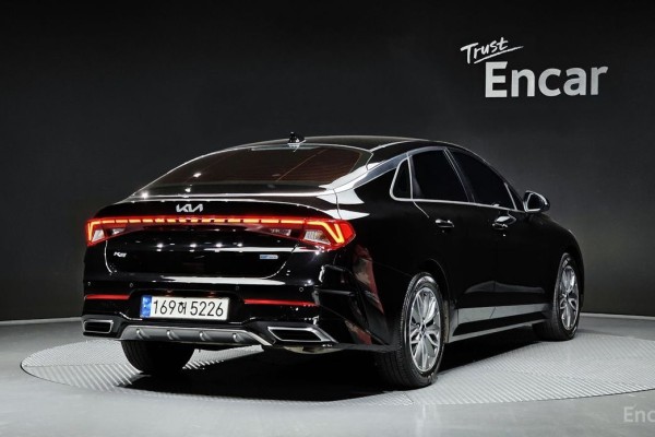 2022 Kia K5 с пробегом 76 528 км