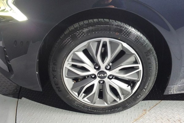 2021 Kia K5 с пробегом 39 186 км