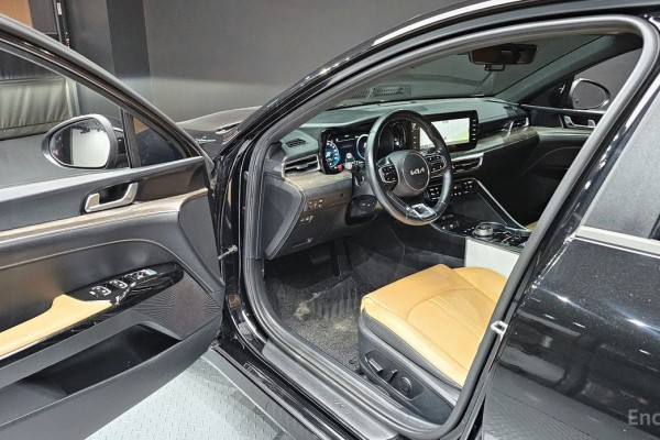 2022 Kia K5 с пробегом 76 528 км