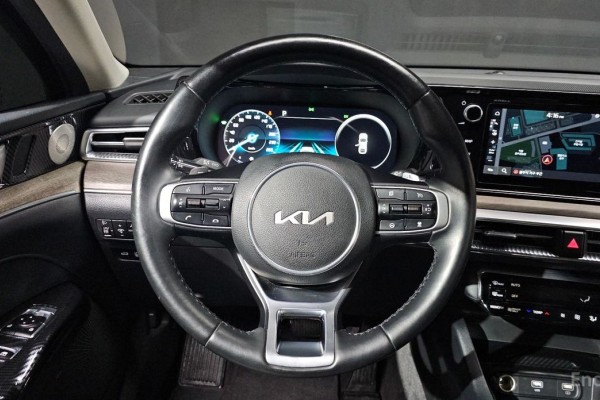 2021 Kia K5 с пробегом 39 186 км