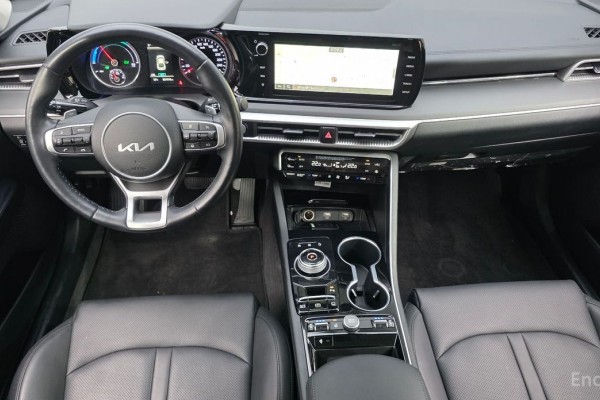 2022 Kia K5 с пробегом 81 414 км