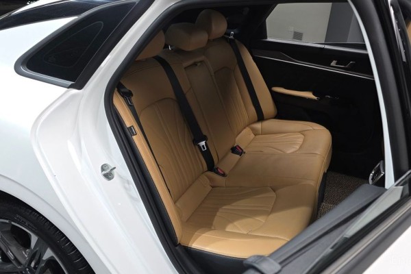 2022 Kia K5 с пробегом 47 819 км