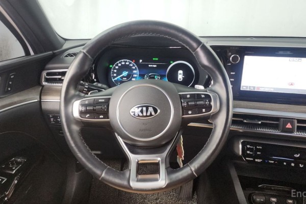 2021 Kia K5 с пробегом 43 244 км