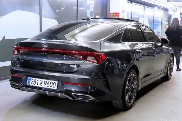 2021 Kia K5 с пробегом 93 035 км