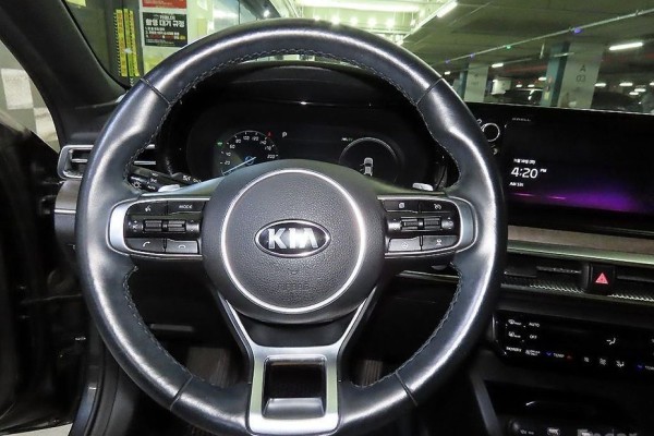 2021 Kia K5 с пробегом 93 035 км