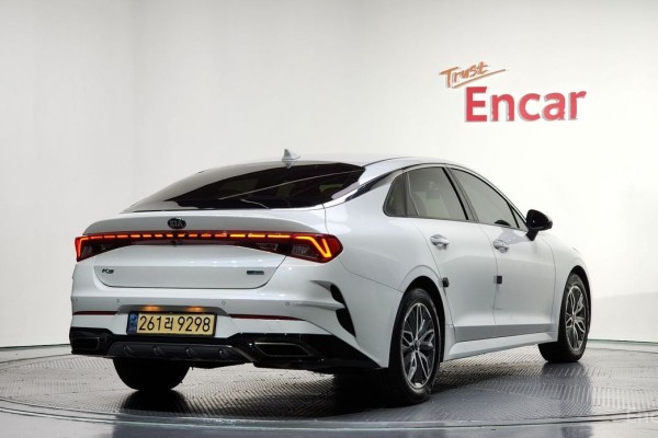 2021 Kia K5 с пробегом 95 397 км