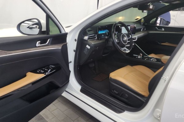 2021 Kia K5 с пробегом 95 397 км