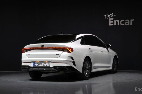 2021 Kia K5 с пробегом 102 967 км