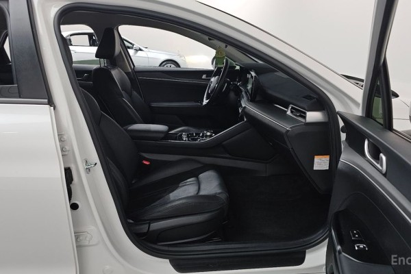 2021 Kia K5 с пробегом 121 158 км