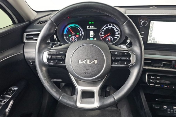 2021 Kia K5 с пробегом 121 158 км