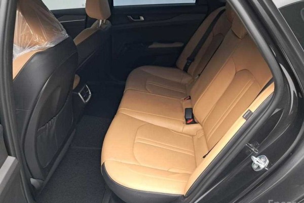 2021 Kia K5 с пробегом 133 778 км